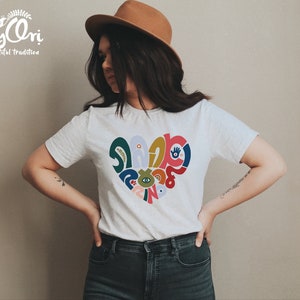 Modern Judaica - Jewish Art Tee - Hebrew T-Shirt - Ahava T-Shirt- Love Thy Neighbour Shirt - Jewish Friend T-Shirt - Ve&#39;Hahavta