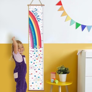 Personalisierte helle Regenbogen Herzen Leinwand Maß Diagramm, Wachstumstabelle, Wandbehang, weiß, blau oder grau, Herzen oder Sterne in Zoll und cm