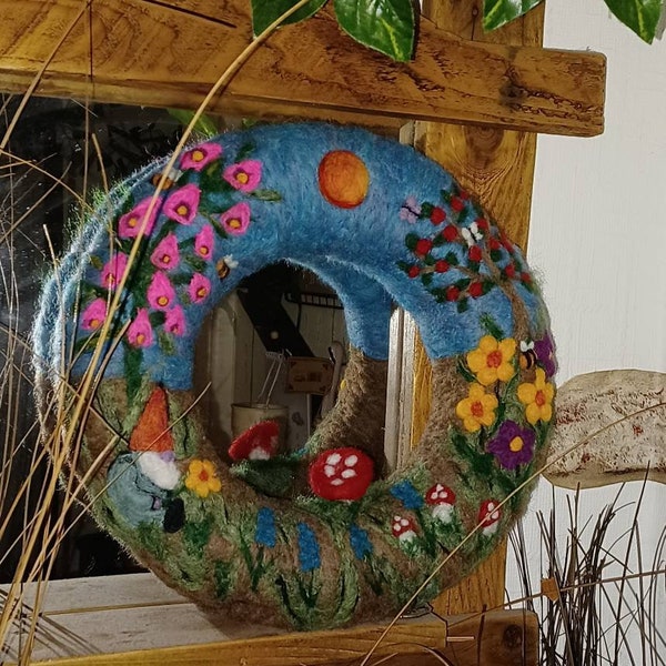 Little Felt Daydream Wreath