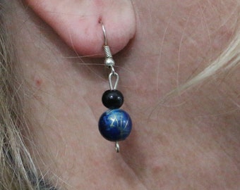Made in Nepal - Eclectic Earring - Bohemian Earring - Resin and  Earring - Blue and Black Beads