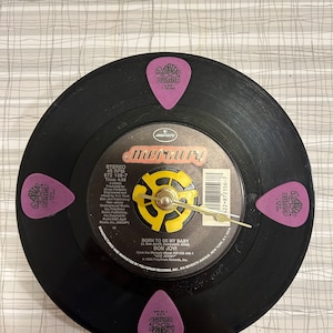 Bon Jovi—Born to Be My Baby record clock