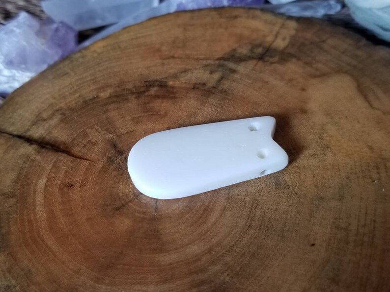 5 Buffalo Bone Elk Tooth Pendants 30mm