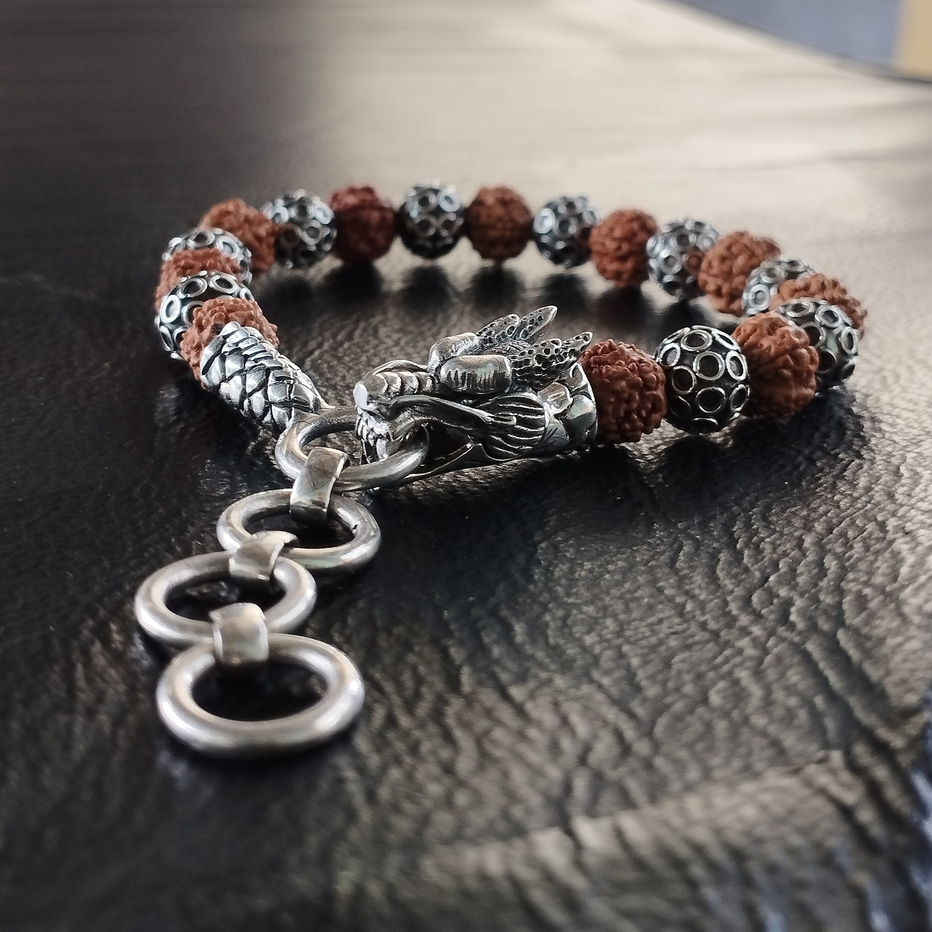 新品STUSSY ビーズマスターブレスレット