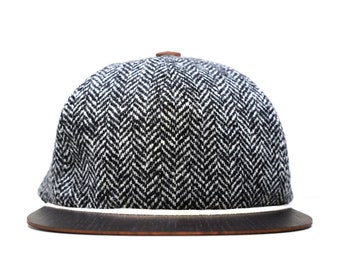 Tweed Cap for men with unique wooden brim Made in Germany - Lightweight & comfortable - Snapback One size fits all | Lou-i wool hat man