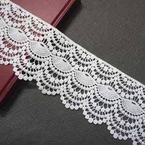 Off White Venice Lace Trim: Floral Scalloped Guipure Lace