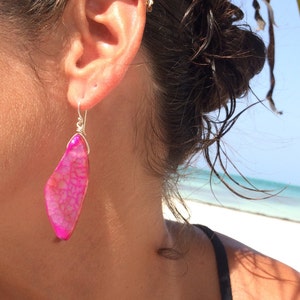 Große Rosa Achat Tropfen Ohrringe. Sterling Silber Statement Ohrringe, heller, kräftiger Edelsteinschmuck. Handgemachtes Geschenk für Sie. Lustige Party Ohrringe