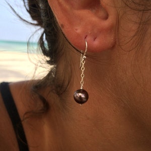 Tahitiaanse zwarte parel sterlingzilveren oorbellen