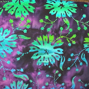 Hand Dyed Batik By The Half Metre  / Fat Quarter 100% Cotton Quilting Fabric  Bold Purple Daisies