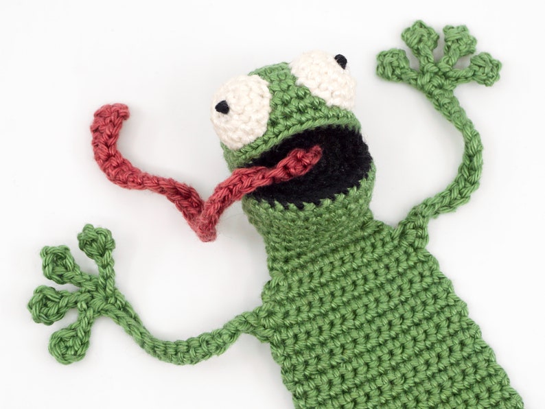 Frog Bookmark Crochet Pattern Amigurumi PDF Pattern image 1