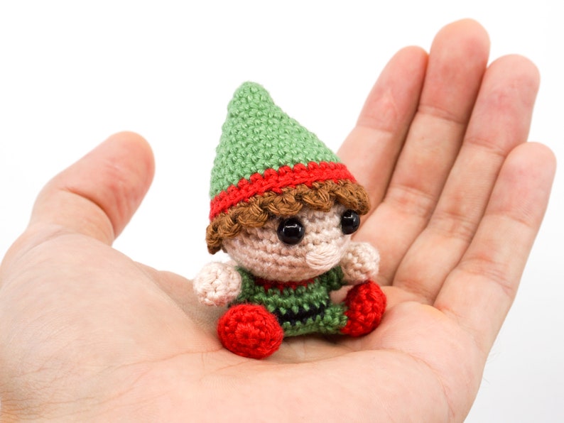 Mini Weihnachtself Häkelanleitung Amigurumi PDF Anleitung Bild 3