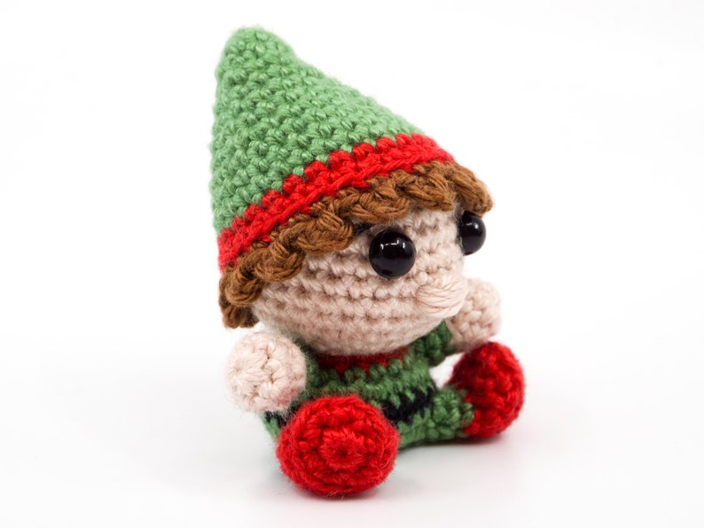 Mini Weihnachtself Häkelanleitung Amigurumi PDF Anleitung Bild 4