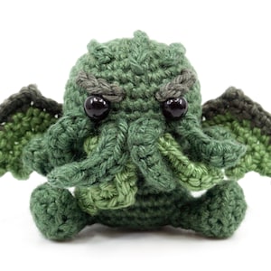 Mini Cthulhu Crochet Pattern Amigurumi PDF Pattern image 1