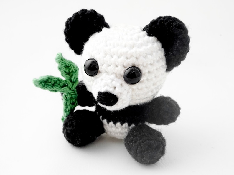 Mini Panda Häkelanleitung Amigurumi PDF Anleitung Bild 3