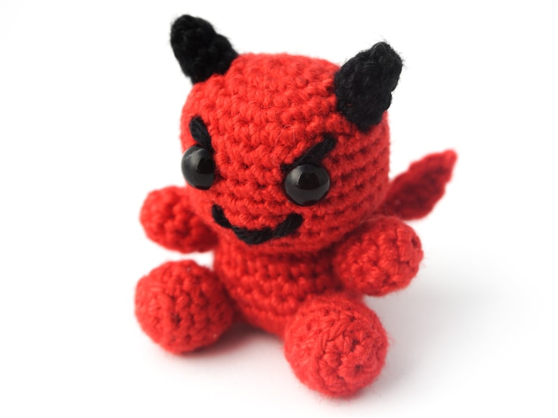 Mini Teufel Häkelanleitung Amigurumi PDF Anleitung Bild 6