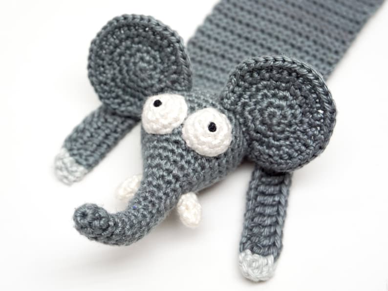 Elefant Lesezeichen Häkelanleitung Amigurumi PDF Anleitung Bild 1