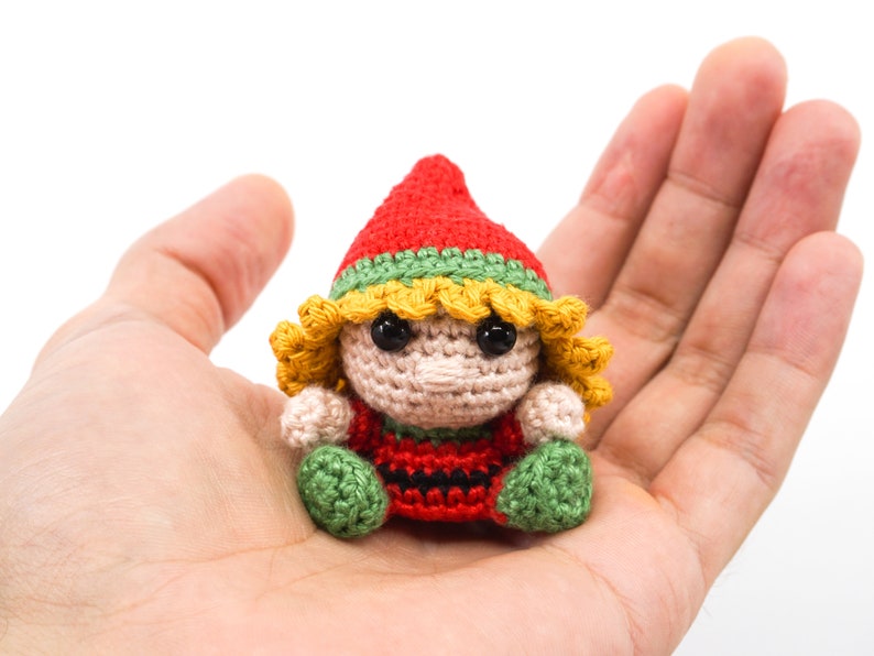 Mini Weiblicher Weihnachtself Häkelanleitung Amigurumi PDF Anleitung Bild 2