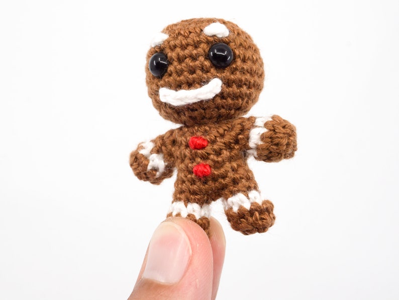 Mini Noso Gingerbread Man Crochet Pattern Amigurumi PDF image 2