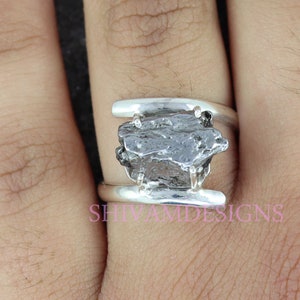 Authentique bague météorite, bague en argent 925 météorite Sikhote Alin, bague pierre brute météorite, bague météorite brute, bague femme pierre brute