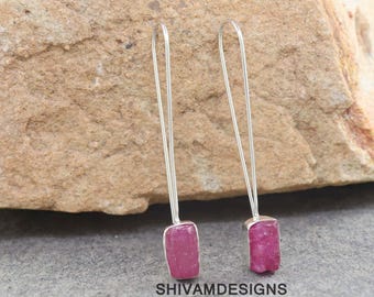 Handgemaakte ruwe robijn hangoorbellen, 925 sterlingzilver