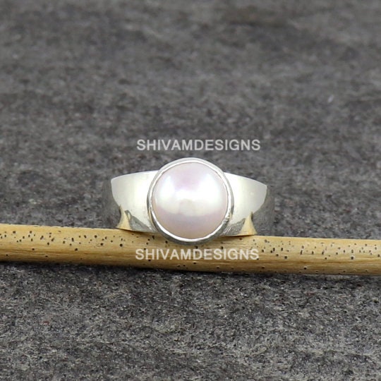 चंद्र का मोती कब और कैसे पहेना जाता है? How to wear Pearl/Moon Stone. -  YouTube