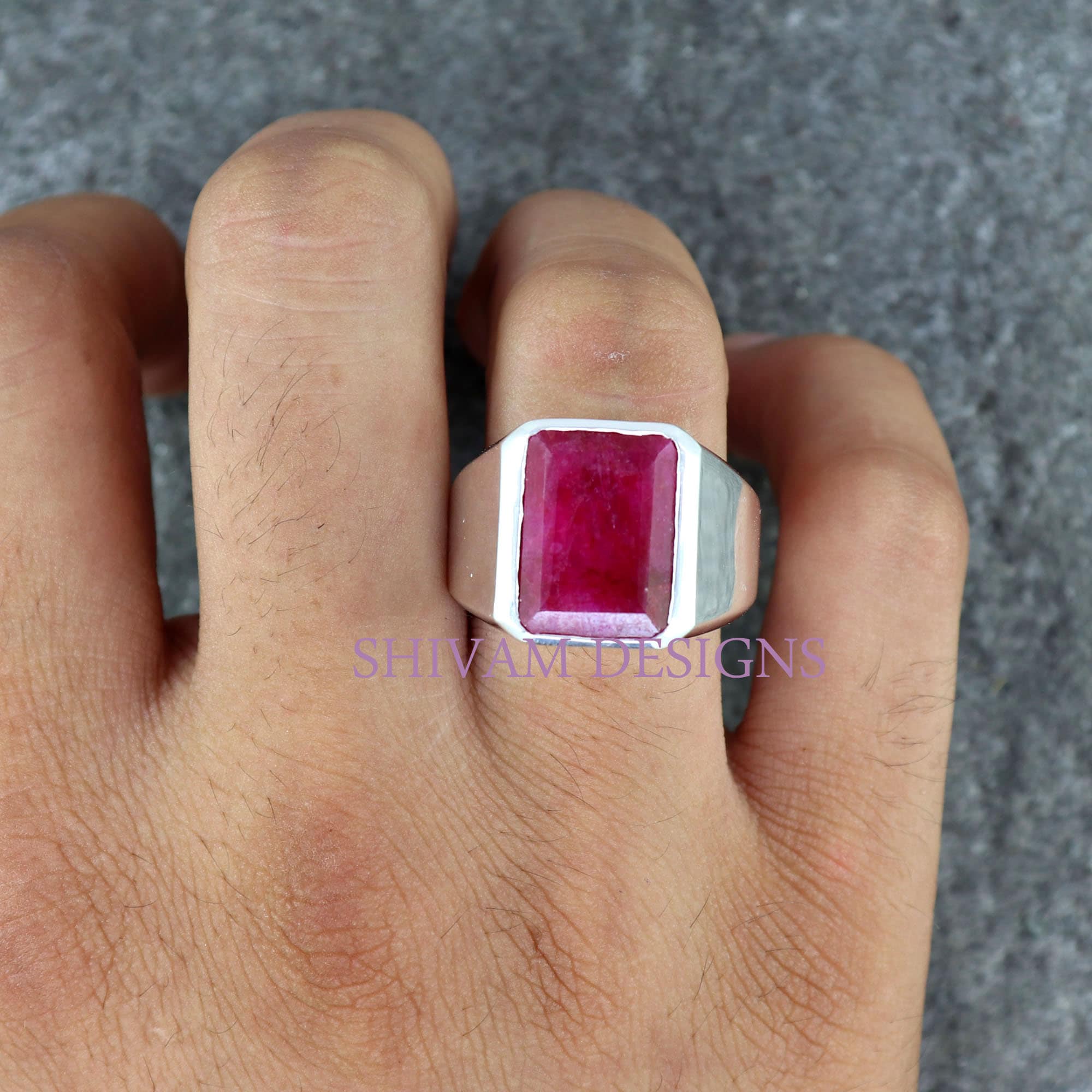 Men's Ruby Ring 0.85 Ct. 14K Yellow Gold | The Natural Ruby Company