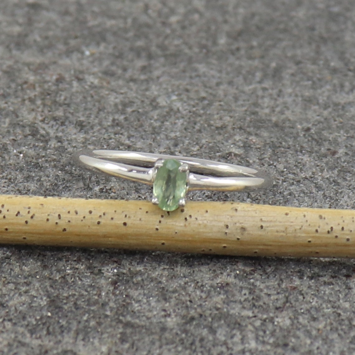 Natural Green Sapphire Ring 925 Sterling Silver Ring Wedding Etsy