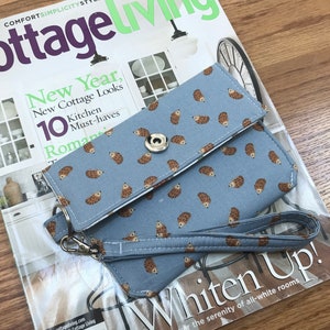 Purse with strap ( 6x4 3/8 inches) Made to order 3-5 days.