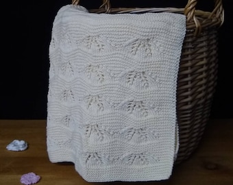 Hand Knitted lace baby blanket / Cotton baby blanket / Newborn gift