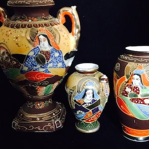 Japan Moriage Vases Set of Three