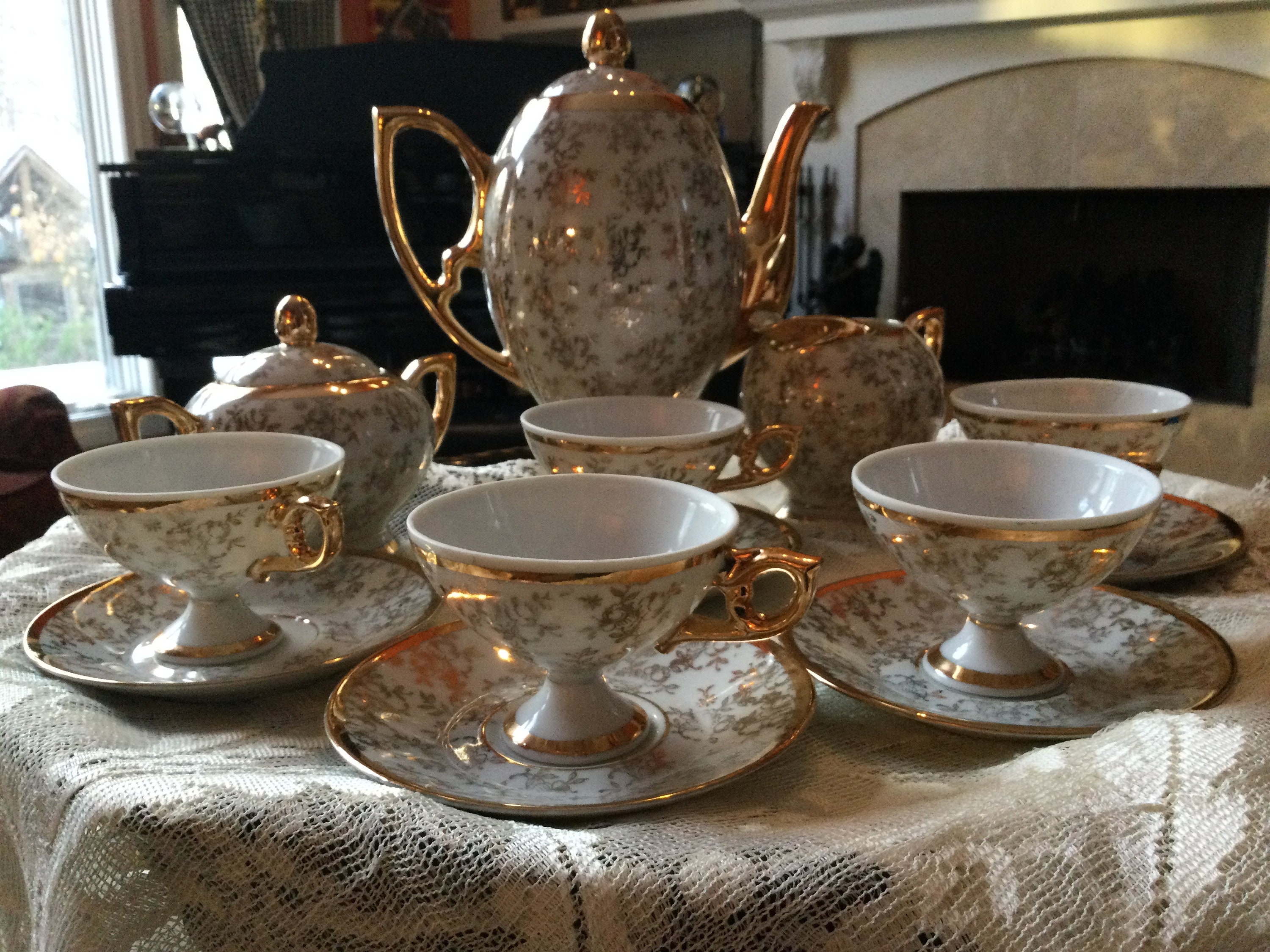 Tea /coffee set German Gilded service for 5 Set of 8