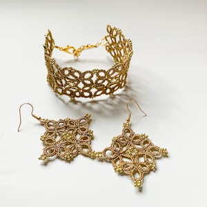 Beaded Tatted Lace Bracelet & Earrings Set - Mother&#39;s Day Gifts. Gold Lace Bracelet, Lace anniversary Gift for Wife, Tatting Jewelry Set