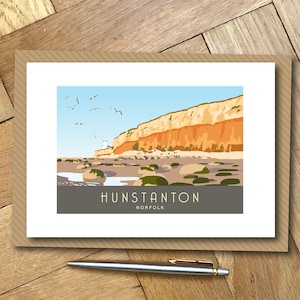 Falaises de Hunstanton, carte de voeux de West Norfolk. Conception d'affiche de voyage A6 Paysage.