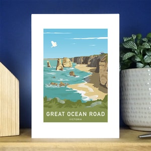 Gran Carretera Oceánica, Victoria, Australia. Retrato, tarjeta de felicitación A6 de Travel Poster de White One Sugar. Más de 500 para elegir.