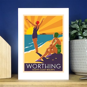 Worthing Retro Girls no cartão de cumprimentos da praia. Mais de 500 para escolher.