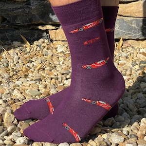 Men&#39;s &#39;Italian Stallion&#39; socks personalised to order via custom embroidery in UK. Supercar / Tifosi / F1 / Formula 1 / Gift for men.