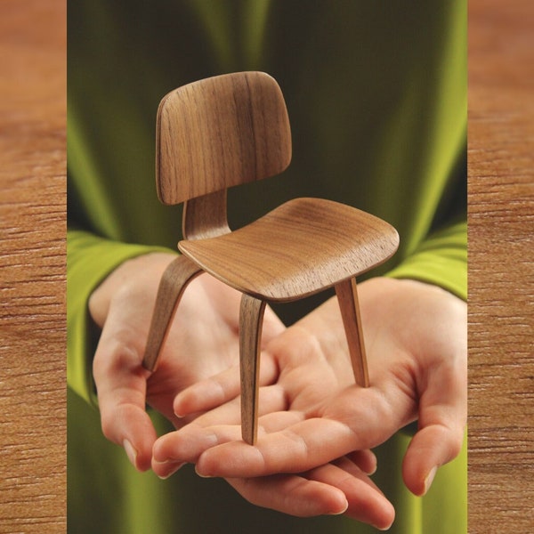 Esszimmerstuhl im Maßstab 1:6, handgefertigte Holzmöbel im mittelmodernen Design für Puppen, Blythe, Momoko, Bjd