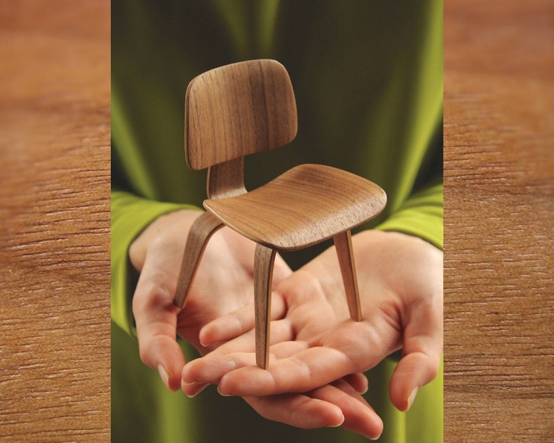 1:6 scale dining chair, handcrafted wooden mid-modern design furniture for dolls, Blythe, Momoko, bjd image 1