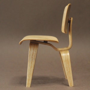 1:6 scale dining chair, handcrafted wooden mid-modern design furniture for dolls, Blythe, Momoko, bjd Ash