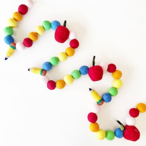First Day of School Felt Apple and Pencil Garland | Felt Apples | Felt Pencils | Pom Pom Garland | Teacher Gift | Classroom Decorations