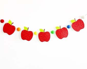 First Day of School Apple Banner | Teacher Appreciation Gift | Classroom Apple Garland | Teacher Banner | Last Day of School Teacher Gift