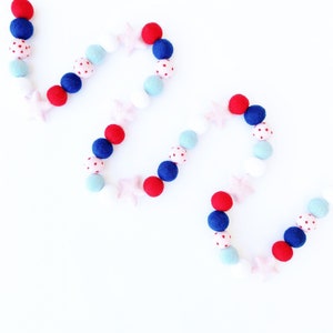 4th of July Felt Ball Garland With Pink Felt Stars | Fourth of July Pom Pom Garland | July 4th Decorations | Summertime Felt Ball Garland