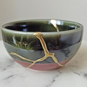 Kintsugi Bowl, Kintsugi Large Grey Shadowed Bowl, Kintsugi Pottery, Home Decor, broken and repairedt, Handmade Gift