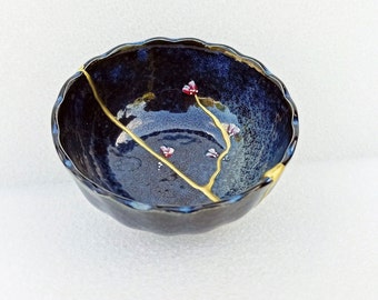 Kintsugi bowl. Japanese ceramics Collection, hand panted