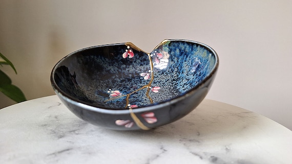 Kintsugi Cerámica japonesa Hecho a mano Collection "Fuyu". Ref. 180RE