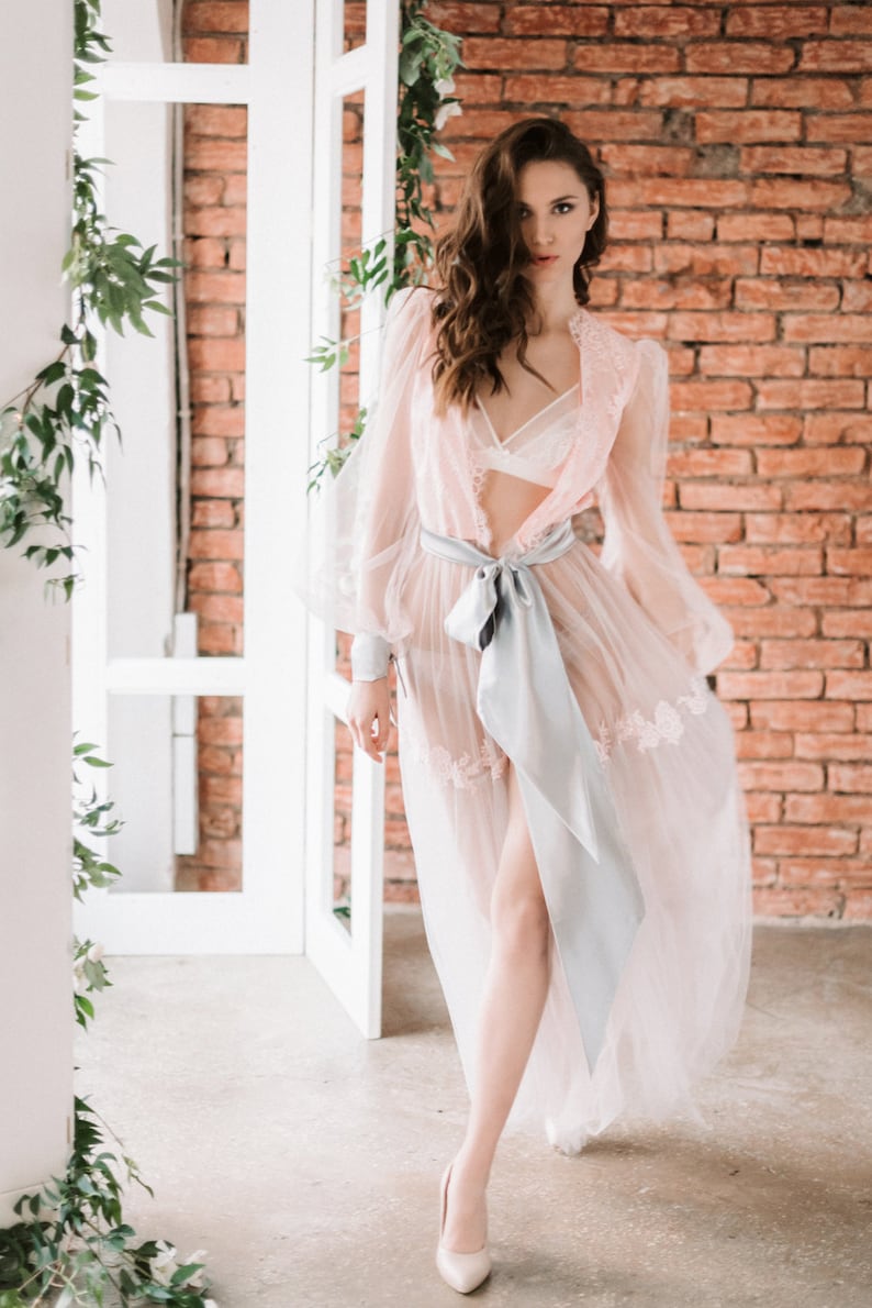 Long pink boudoir robe Lace bridal robe Gray tulle robe Wedding Robe for bride Getting Ready Robe Bridal Shower Gift