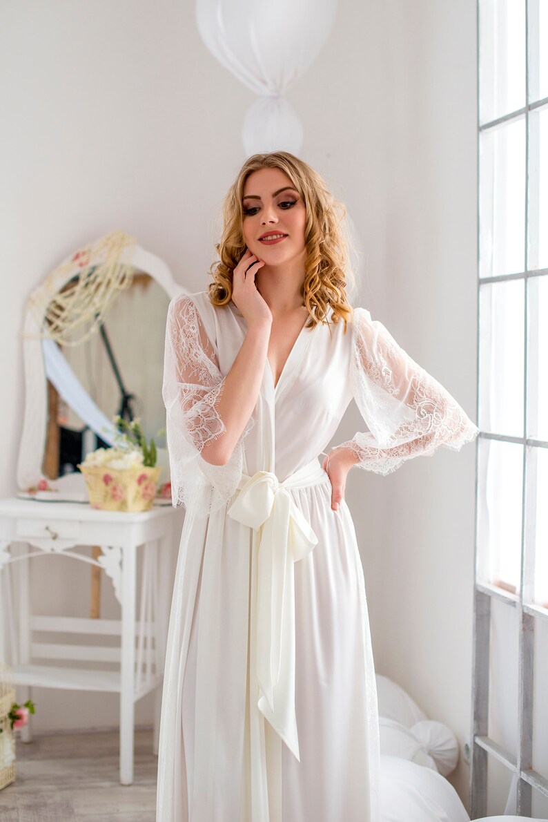 getting ready womens robe Long bridal robe with lace sleeves silk satin bride gown honeymoon lingerie Maxi lace wedding robe
