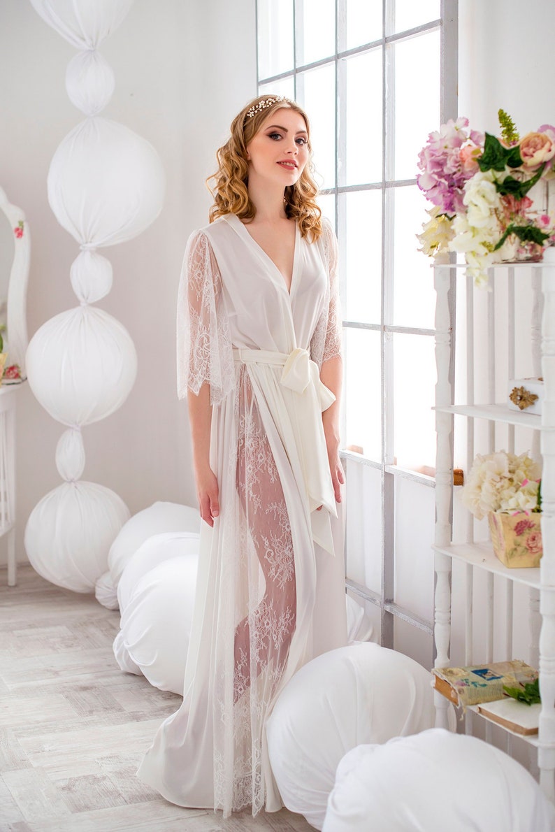 getting ready womens robe Long bridal robe with lace sleeves silk satin bride gown honeymoon lingerie Maxi lace wedding robe