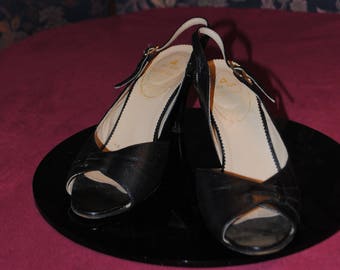 bass sandals 80s