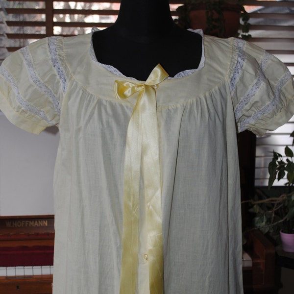 Chemise de nuit en coton jaune pale 1950