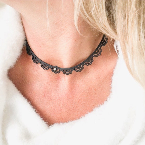 Pairing the right necklace for your neckline | Alma & Co.